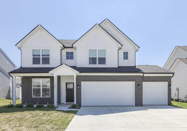 Photo 1 of Sale Pending at 1261 Pegasus Dr, Franklin, IN 46131 | MLS# 22098798 | Listing updated on 2026-10-27
