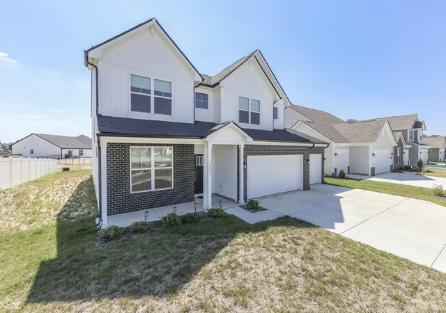 Photo 3 of Sale Pending at 1261 Pegasus Dr, Franklin, IN 46131 | MLS# 22098798 | Listing updated on 2026-10-27