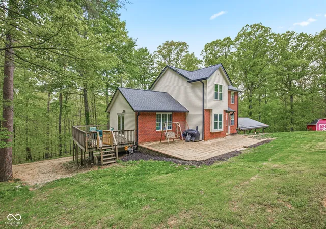 Photo 3 of Single family home for sale at 6804 Erika Ln, Nashville, IN 47448 | MLS# 22098866 | Listing updated on 2026-08-17