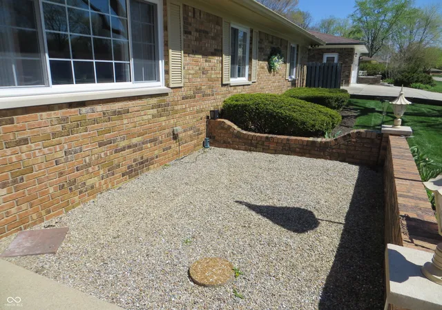 48th image of 628 W Ralston Rd, Indianapolis, IN 46217 | MLS# 22098871