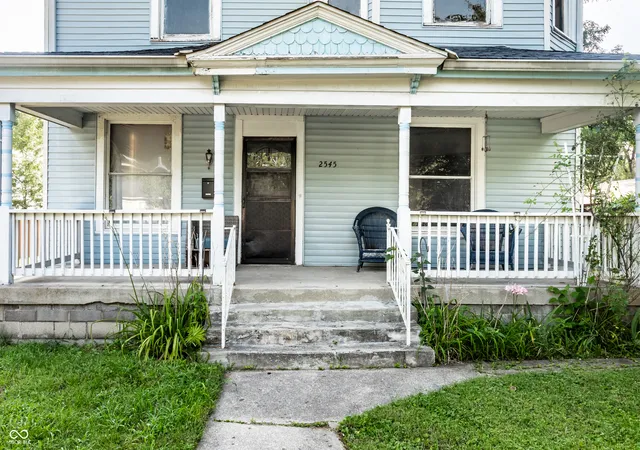 Photo 3 of Single family home for sale at 2545 Broadway St, Indianapolis, IN 46205 | MLS# 22098901 | Listing updated on 2026-10-06