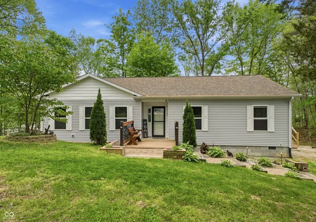 Homes for sale in Nashville, IN | 9082 Axsom Branch Rd, Nashville, IN 47448 | MLS# 22098927