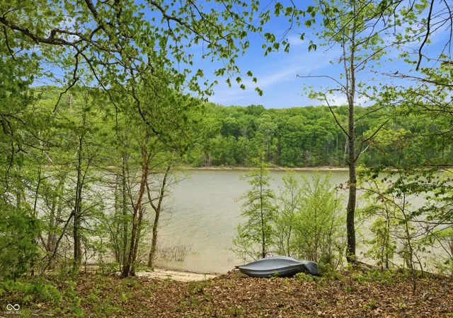 Homes for sale in Nashville, IN | 9082 Axsom Branch Rd, Nashville, IN 47448 | MLS# 22098927