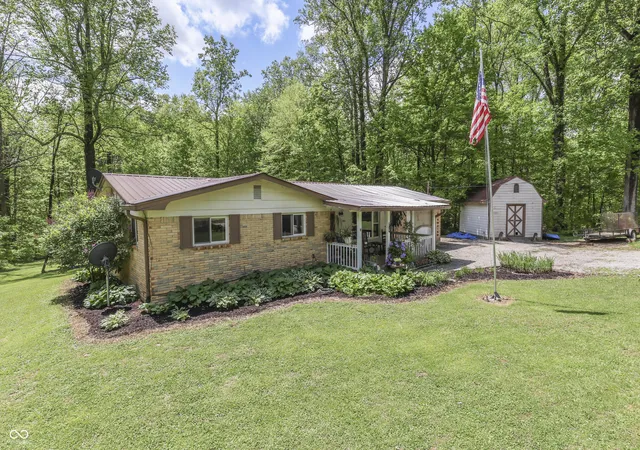 Homes for sale in Morgantown, IN | 181 W Robertson Rd, Morgantown, IN 46160 | MLS# 22098938