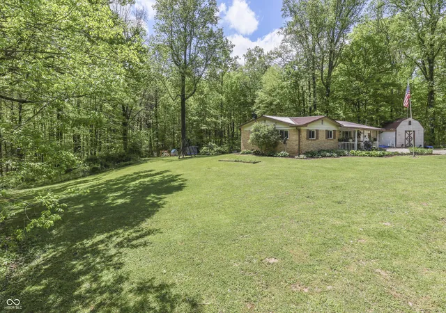 Homes for sale in Morgantown, IN | 181 W Robertson Rd, Morgantown, IN 46160 | MLS# 22098938