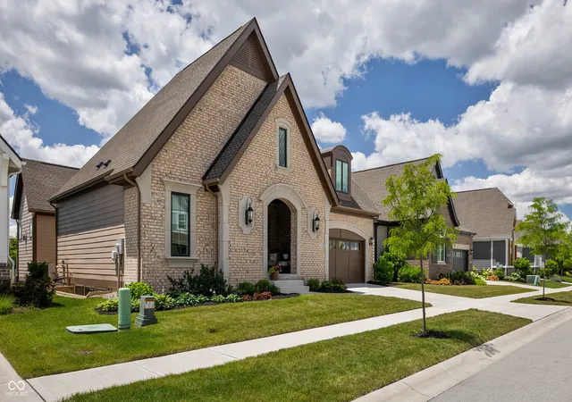 2nd image of 15592 Woodford Dr, Westfield, IN 46074 | MLS# 22098951