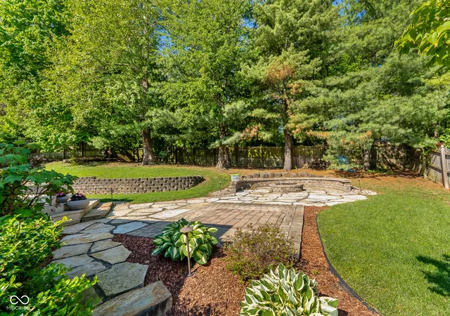 Photo 2 of Sale Pending at 2545 Eisenhower Ln, Terre Haute, IN 47803 | MLS# 22099038 | Listing updated on 2026-09-02
