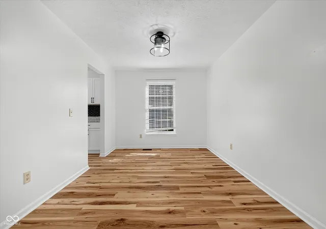 Photo 3 of Sale Pending at 6705 Caribou Pl, Indianapolis, IN 46278 | MLS# 22099060 | Listing updated on 2026-09-21