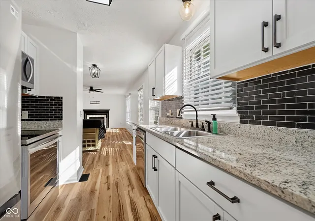 Photo 4 of Sale Pending at 6705 Caribou Pl, Indianapolis, IN 46278 | MLS# 22099060 | Listing updated on 2026-09-21