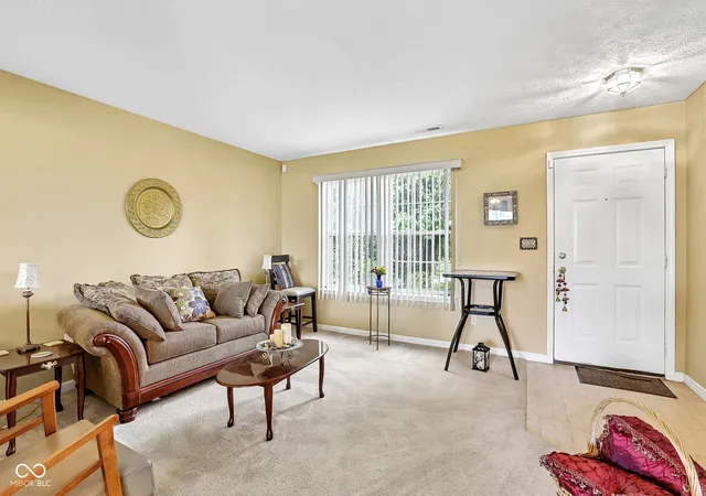 3rd image of 3309 Gainesville Ct, Indianapolis, IN 46227 | MLS# 22099070