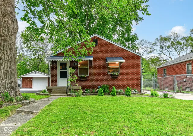 4th image of 311 S Webster Ave, Indianapolis, IN 46219 | MLS# 22099074