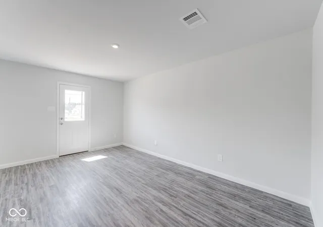 9th image of 2535 Walker Pl, Indianapolis, IN 46203 | MLS# 22099077