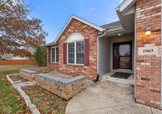 5th image of 1063 S Colchester Ct, Bloomington, IN 47401 | MLS# 22099086