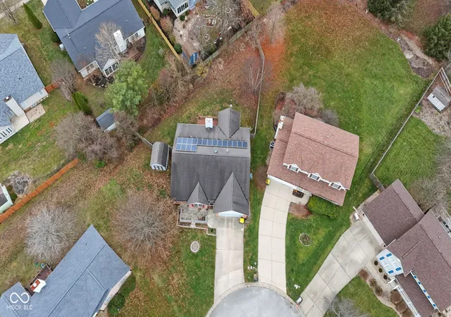 53rd image of 1063 S Colchester Ct, Bloomington, IN 47401 | MLS# 22099086