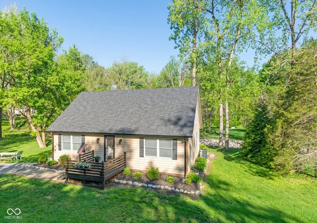 2nd image of 23 Northview Dr, Danville, IN 46122 | MLS# 22099098