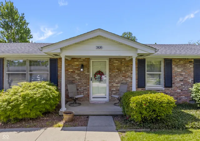 3rd image of 2820 Wedgewood Dr, Columbus, IN 47203 | MLS# 22099125