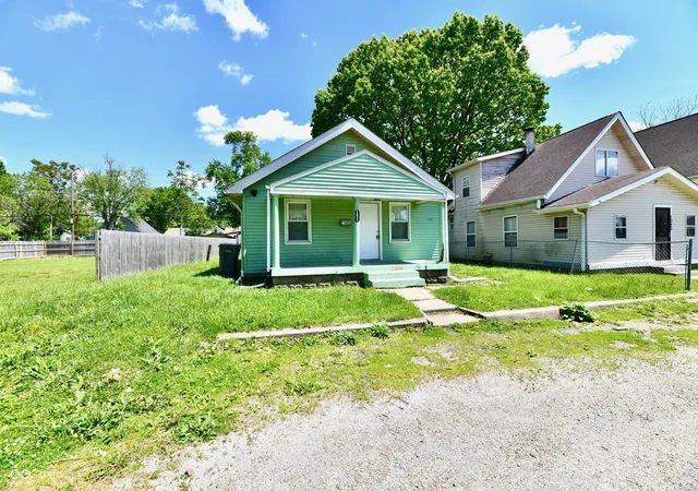 Homes for sale in Indianapolis, IN | 1025 Sharon Ave, Indianapolis, IN 46222 | MLS# 22099138