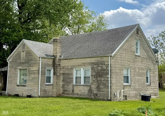 Homes for sale in Muncie, IN | 3205 E Jackson St, Muncie, IN 47303 | MLS# 22099166
