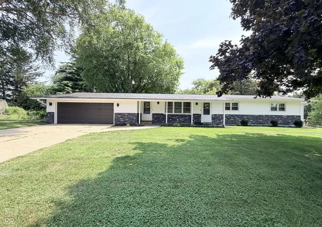 Photo 1 of Single family home for sale at 1900 Hillcrest Ave, Plymouth, IN 46563 | MLS# 22099167 | Listing updated on 2026-07-19