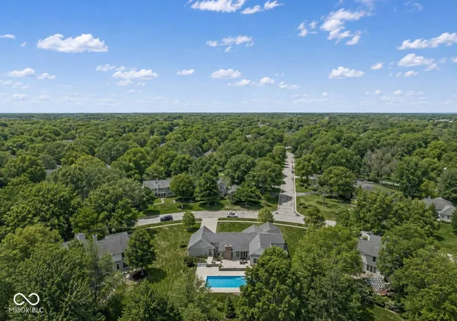 Photo 35 of Sale Pending at 220 Governors Ln, Zionsville, IN 46077 | MLS# 22099169 | Listing updated on 2026-08-24