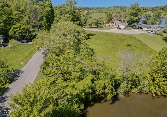 Homes for sale in North Vernon, IN | 3831 Country Manor E, North Vernon, IN 47265 | MLS# 22099297