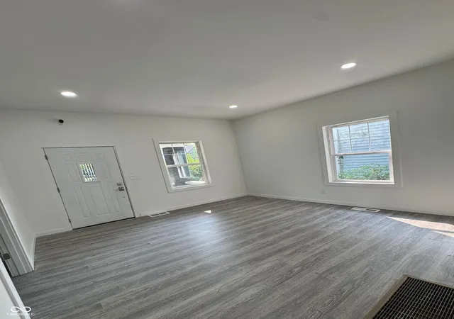 2nd image of 1534 S State Ave, Indianapolis, IN 46203 | MLS# 22099302