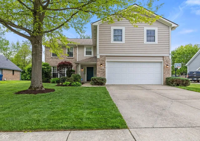 Homes for sale in Indianapolis, IN | 12427 Doe Ln, Indianapolis, IN 46236 | MLS# 22099311
