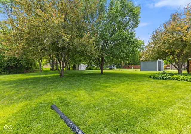 Homes for sale in Indianapolis, IN | 12427 Doe Ln, Indianapolis, IN 46236 | MLS# 22099311