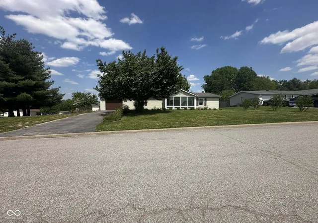 Photo 1 of Single family home for sale at 506 Pilgrim Way, Salem, IN 47167 | MLS# 22099316 | Listing updated on 2026-10-16