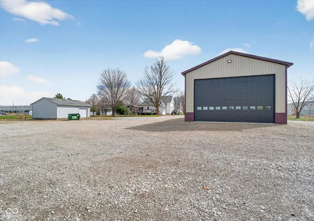 Photo 3 of Single family home for sale at 2440 N Buck Crk Rd, Greenfield, IN 46140 | MLS# 22099350 | Listing updated on 2026-07-19