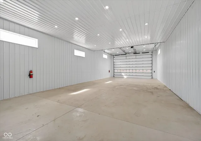 Photo 4 of Single family home for sale at 2440 N Buck Crk Rd, Greenfield, IN 46140 | MLS# 22099350 | Listing updated on 2026-07-19