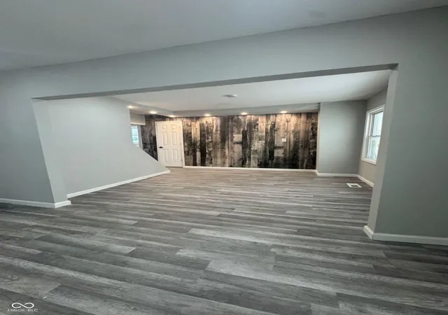 3rd image of 629 N Grant Ave, Indianapolis, IN 46201 | MLS# 22099364
