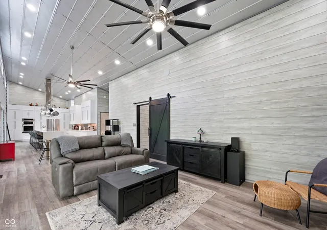 Photo 5 of Single family home for sale at 5275 W County Rd 400 S, Muncie, IN 47302 | MLS# 22099372 | Listing updated on 2026-07-08