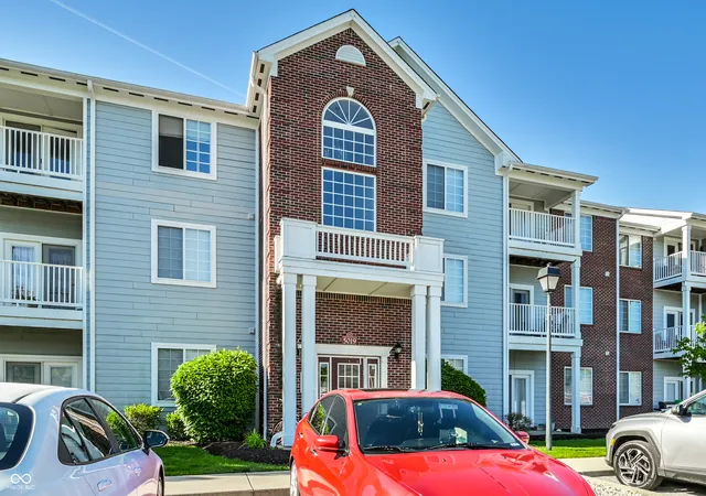 2nd image of 5019 Amber Creek Pl #208, Indianapolis, IN 46237 | MLS# 22099384