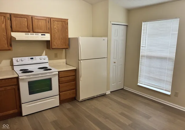 4th image of 8410 Armistead Ln, Indianapolis, IN 46227 | MLS# 22099468