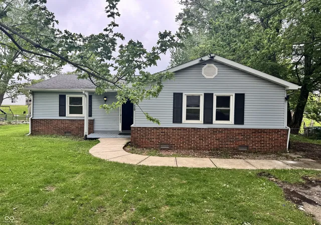 Photo 1 of Single family home for sale at 520 W Lincoln St, Danville, IN 46122 | MLS# 22099509 | Listing updated on 2026-08-31