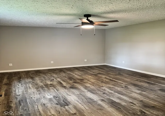 Photo 3 of Single family home for sale at 520 W Lincoln St, Danville, IN 46122 | MLS# 22099509 | Listing updated on 2026-08-31