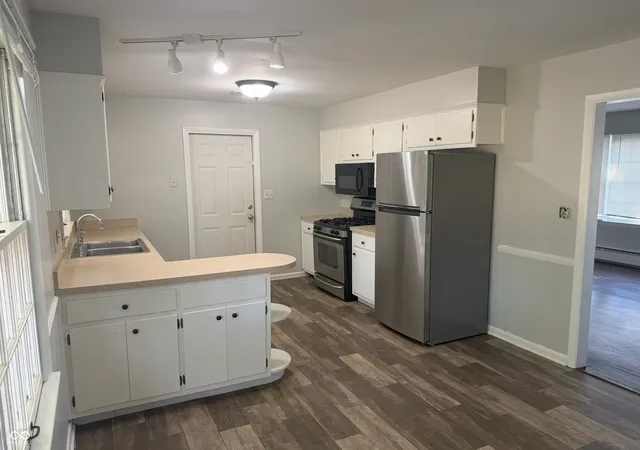 3rd image of 626 Chapel Hill Rd, Indianapolis, IN 46214 | MLS# 22099566