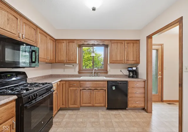 5th image of 848 Bennett Ct, Carmel, IN 46032 | MLS# 22099574