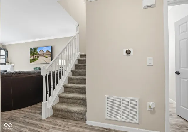 5th image of 9165 Huxley Ct, Fishers, IN 46037 | MLS# 22099582
