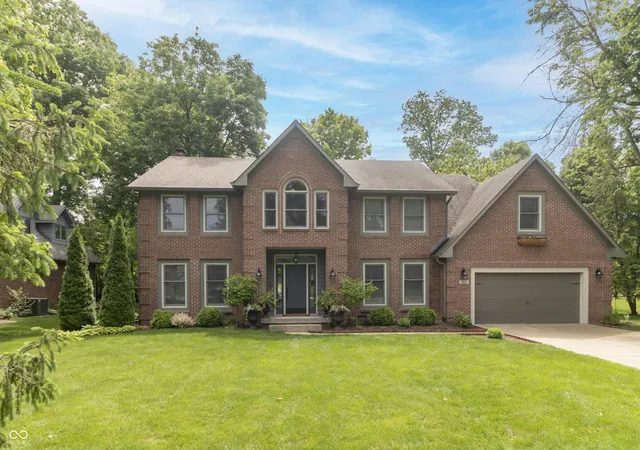 Photo 3 of Single family home for sale at 3805 S Village Dr, New Palestine, IN 46163 | MLS# 22099587 | Listing updated on 2026-05-22