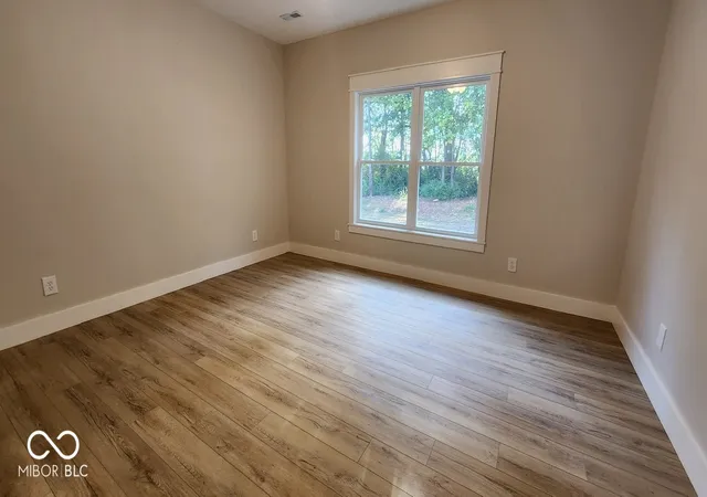 Photo 3 of Single family home for sale at 1509 N Washington St, Rushville, IN 46173 | MLS# 22099629 | Listing updated on 2026-05-04