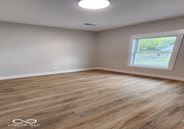 Photo 4 of Single family home for sale at 1509 N Washington St, Rushville, IN 46173 | MLS# 22099629 | Listing updated on 2026-05-04