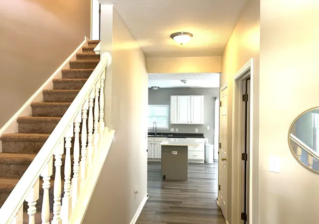 4th image of 10058 Three Star Ct, Avon, IN 46123 | MLS# 22099670