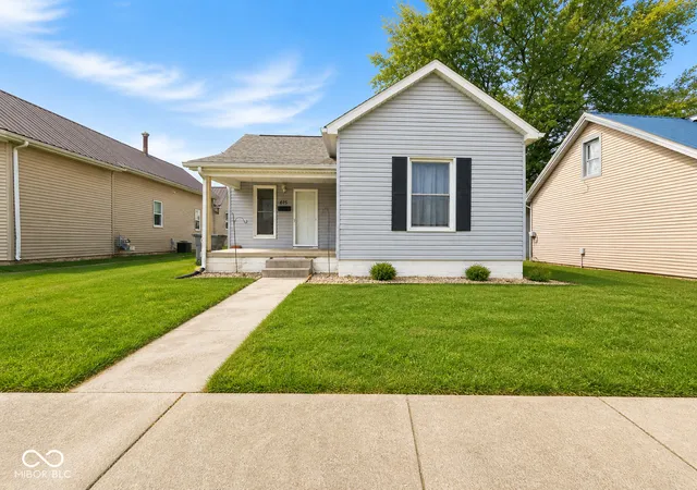 Homes for sale in Seymour, IN | 615 W Oak St, Seymour, IN 47274 | MLS# 22099675