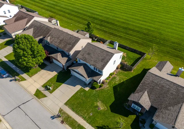 Homes for sale in Whitestown, IN | 3699 Limelight Ln, Whitestown, IN 46075 | MLS# 22099749