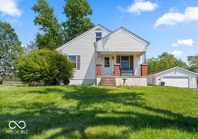 Homes for sale in Seymour, IN | 10557 N Us Hwy 31, Seymour, IN 47274 | MLS# 22099857