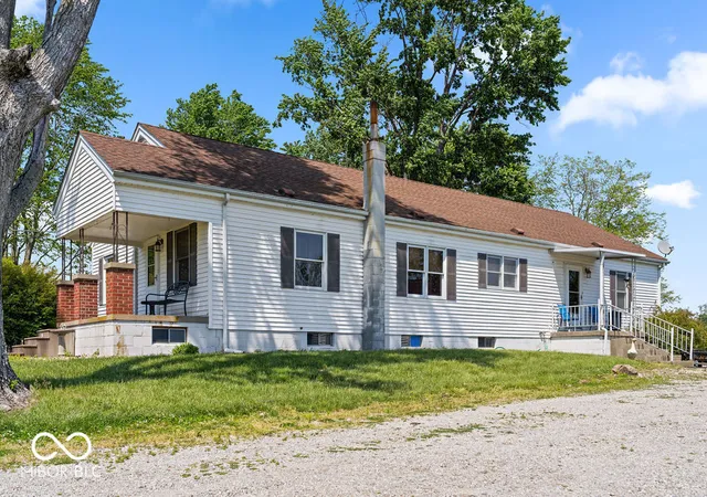 Homes for sale in Seymour, IN | 10557 N Us Hwy 31, Seymour, IN 47274 | MLS# 22099857