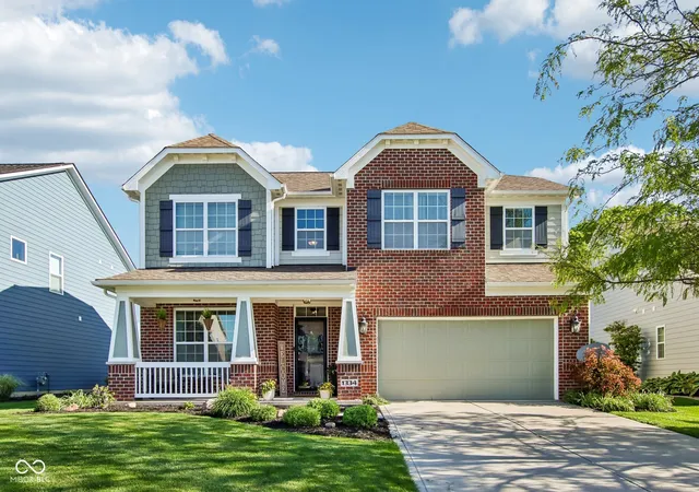Homes for sale in Greenwood, IN | 1334 Old Heritage Pl, Greenwood, IN 46143 | MLS# 22099872