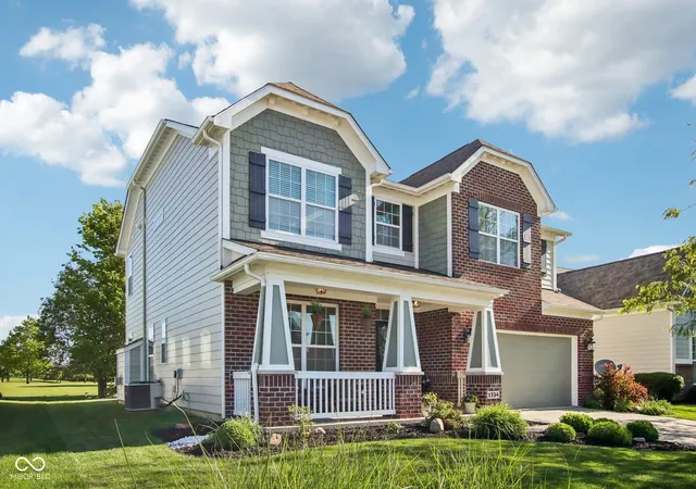 Homes for sale in Greenwood, IN | 1334 Old Heritage Pl, Greenwood, IN 46143 | MLS# 22099872
